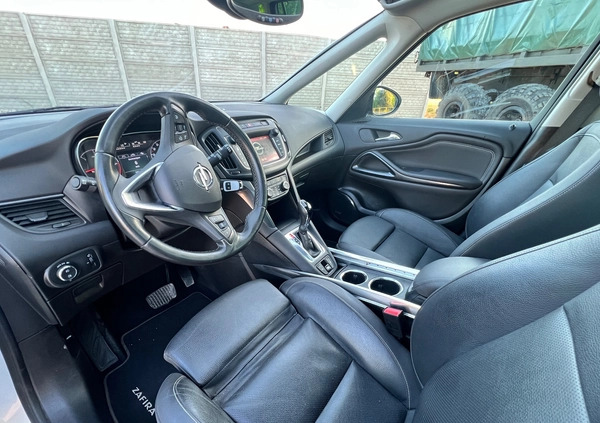 Opel Zafira cena 44000 przebieg: 227000, rok produkcji 2017 z Zakopane małe 436
